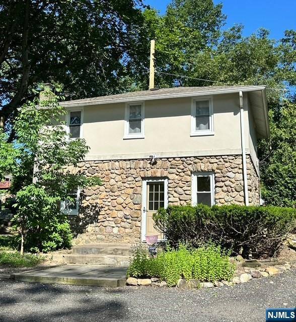 Apartment for rent at 135 Ridge Ave #135, Allendale, NJ 07401