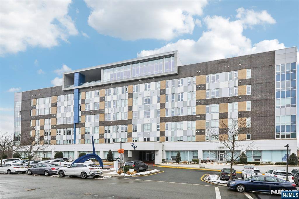 Apartment for rent at 1 Executive Dr #219, Bergenfield, NJ 07621