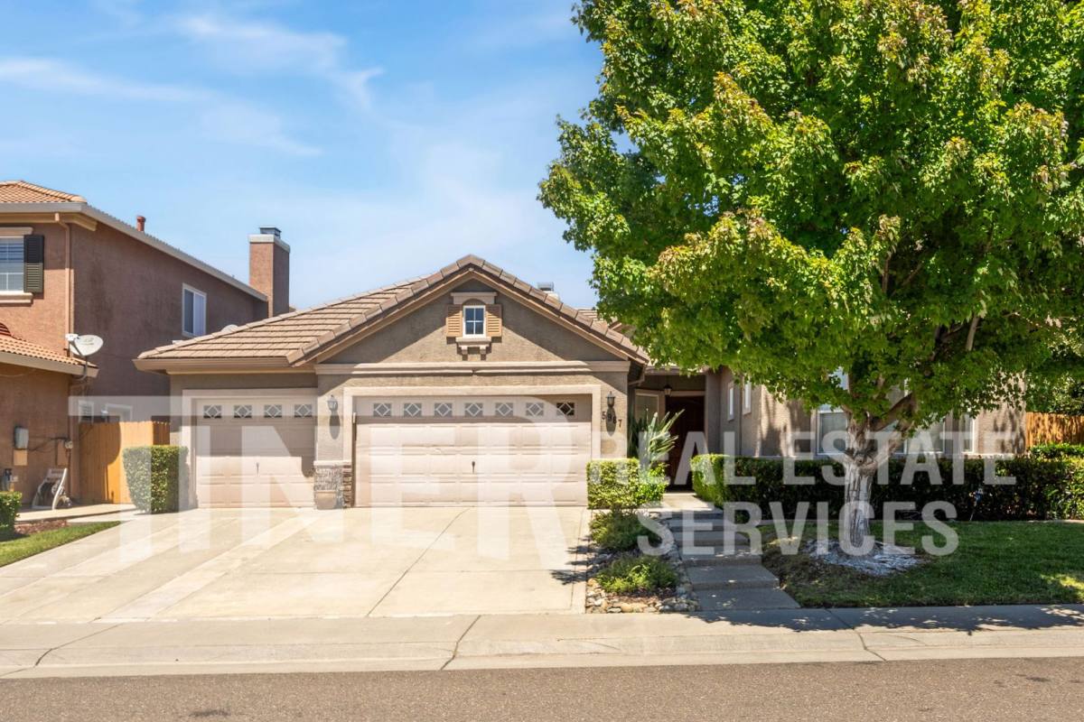 5967 Radmere Dr, Elk Grove, CA 95757