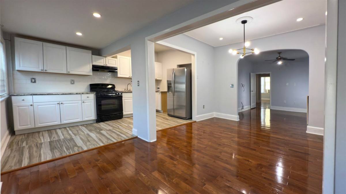 Apartment for rent at 273 Woodlawn Ave #2-2, Bayonne, NJ 07002