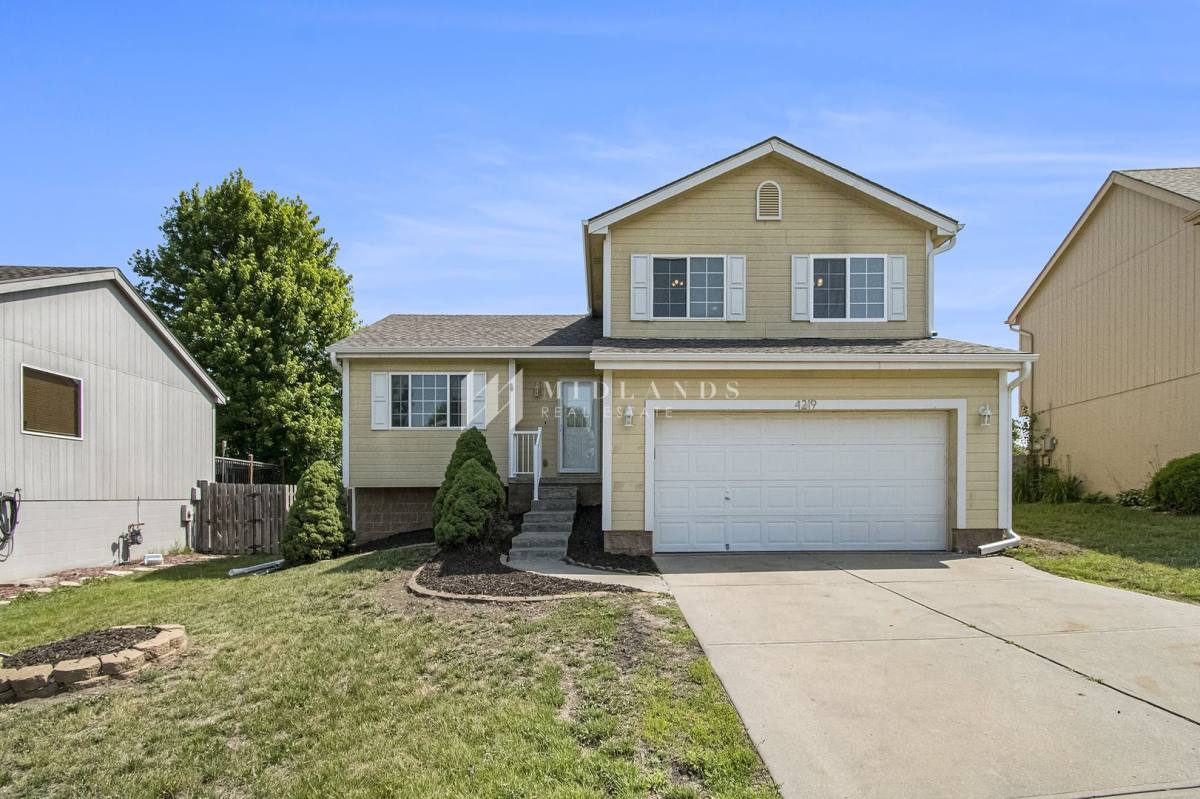 House for rent at 4219 N 171st Ave, Omaha, NE 68116