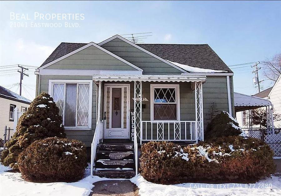 House for rent at 21041 Eastwood Blvd, Warren, MI 48089