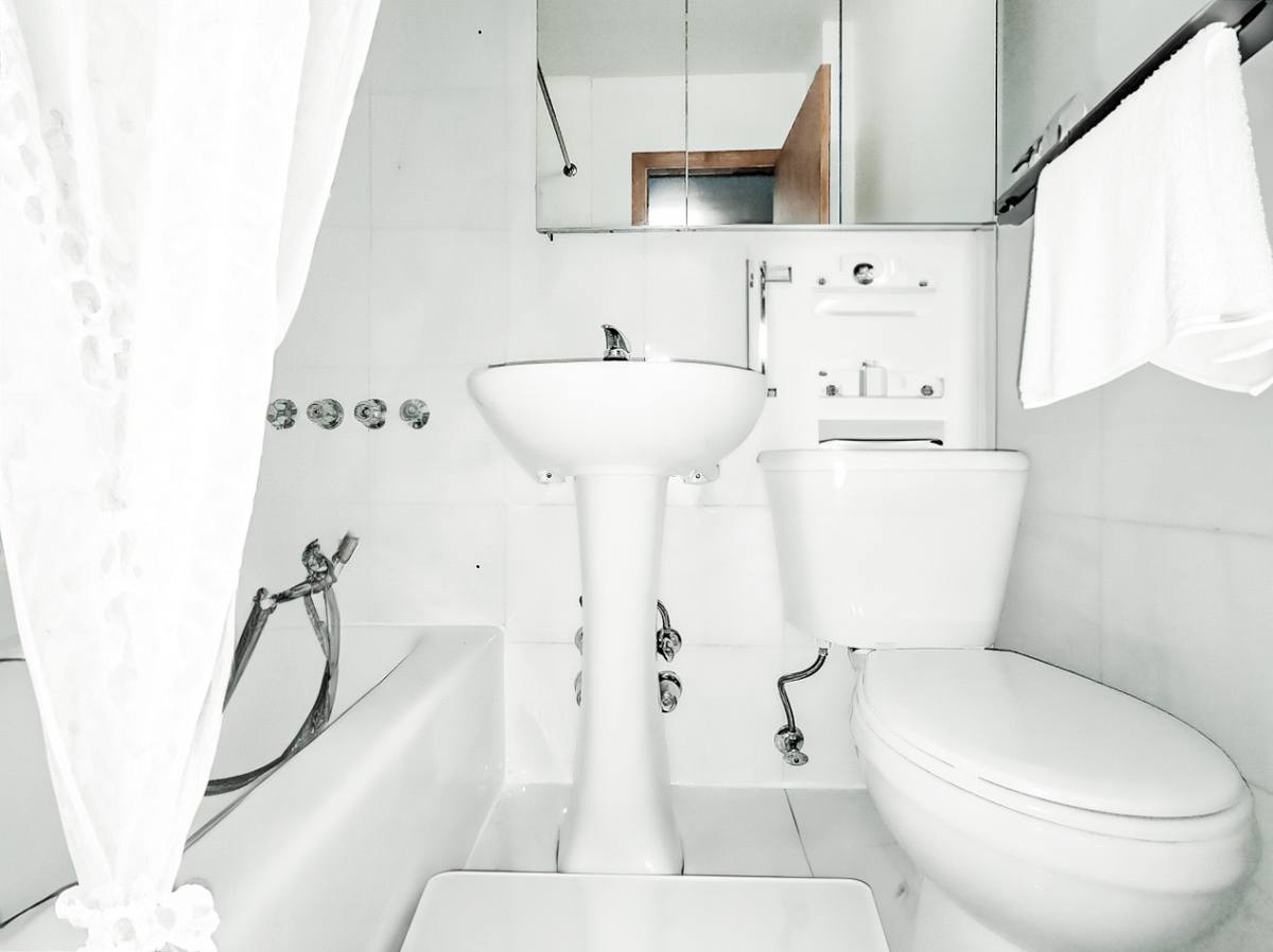 Apartment for rent at 213 E 84th St #D5, New York, NY 10028