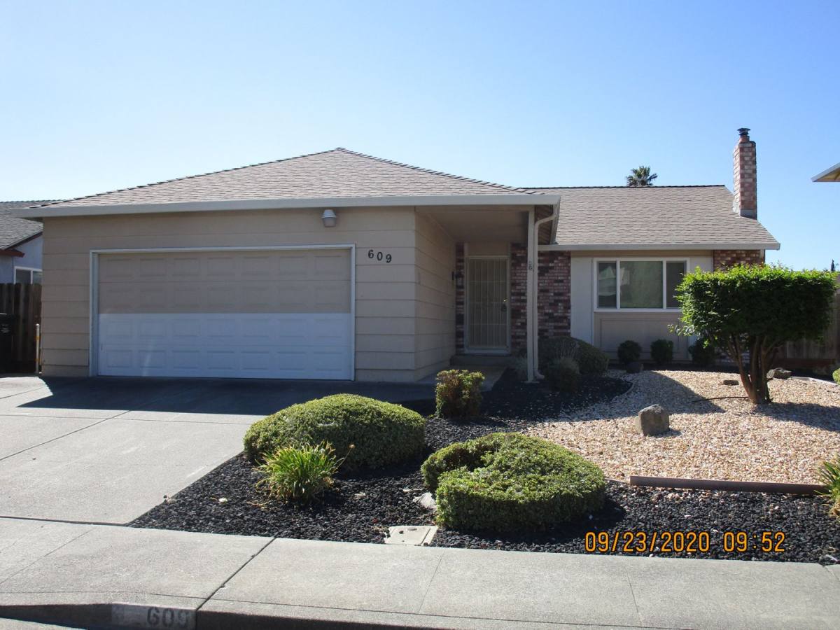 Apartment for rent at 609 Decoy Lane, Suisun City, CA 94585