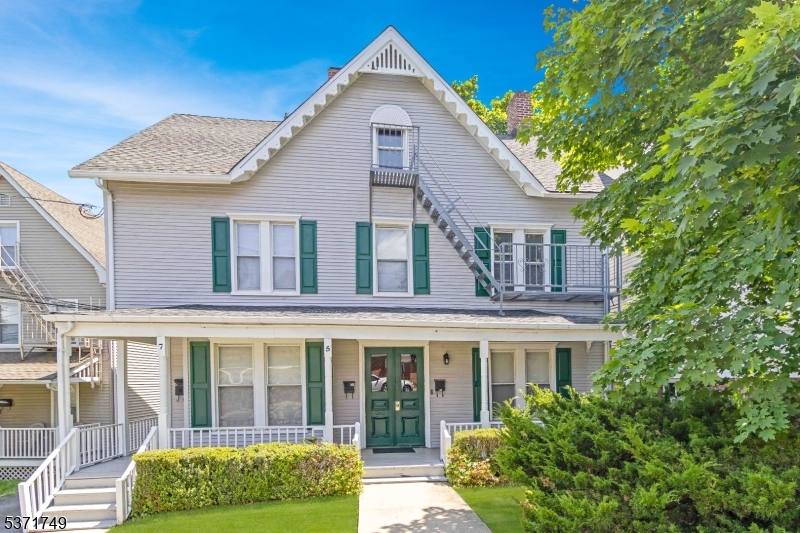 Apartment for rent at 5 Atno Ave #5, Brookside, NJ 07926