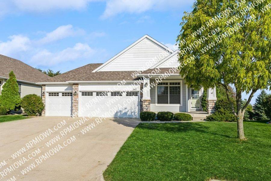 547 82nd St, West Des Moines, IA 50266