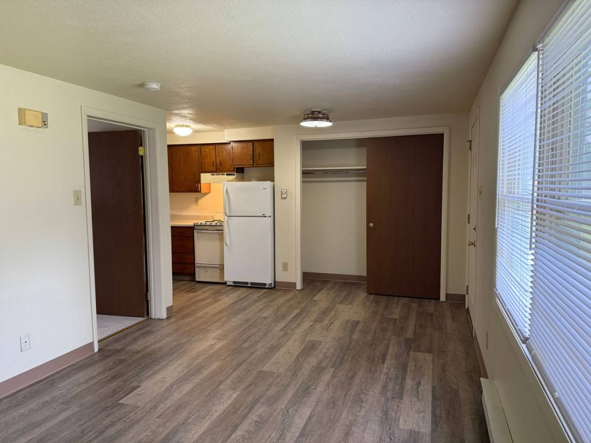 Apartment for rent at 122 E High St, Manheim, PA 17545