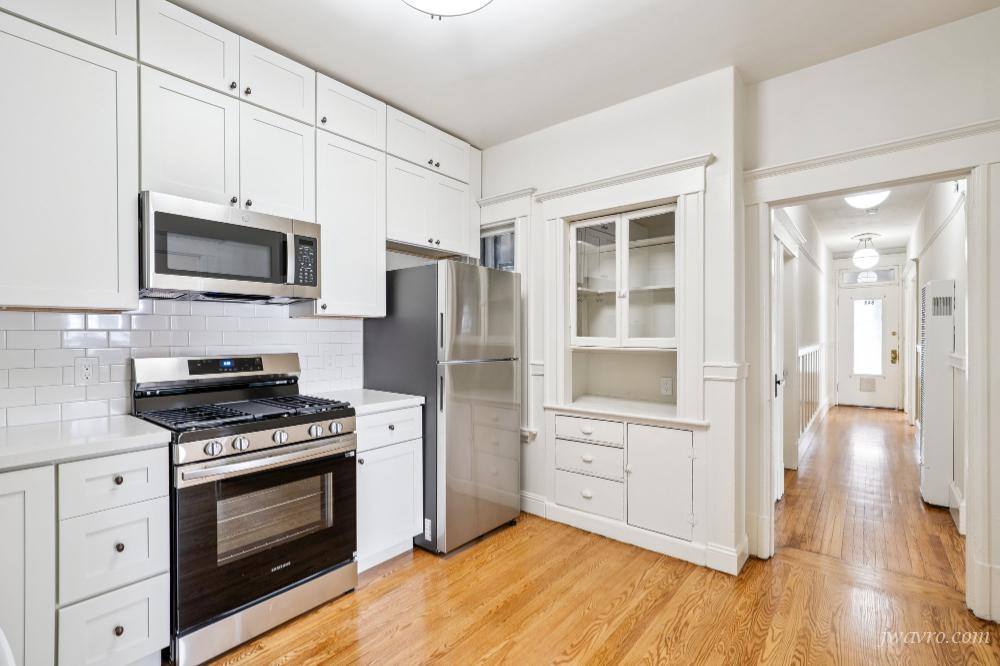 Apartment for rent at 848 14th St, San Francisco, CA 94114