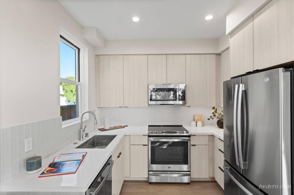 Apartment for rent at 255 Gellert Dr #A, San Francisco, CA 94132
