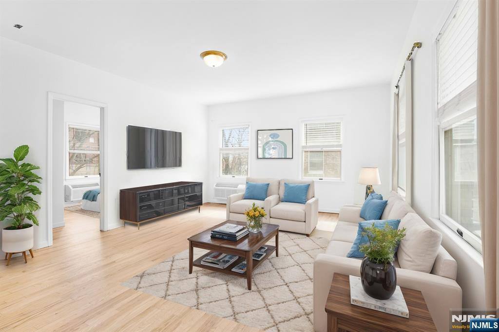 Apartment for rent at 35 Emerson Plaza W #2S-2S, Bergenfield, NJ 07621