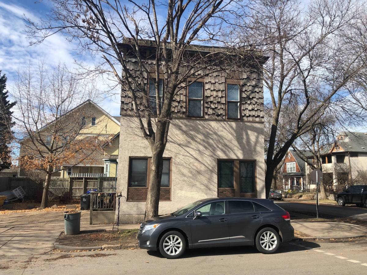 Apartment for rent at 321 Bates Ave, Saint Paul, MN 55106
