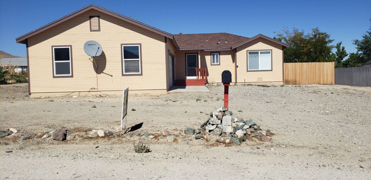 House for rent at 12 Sheltered Hills Dr, Yerington, NV 89447