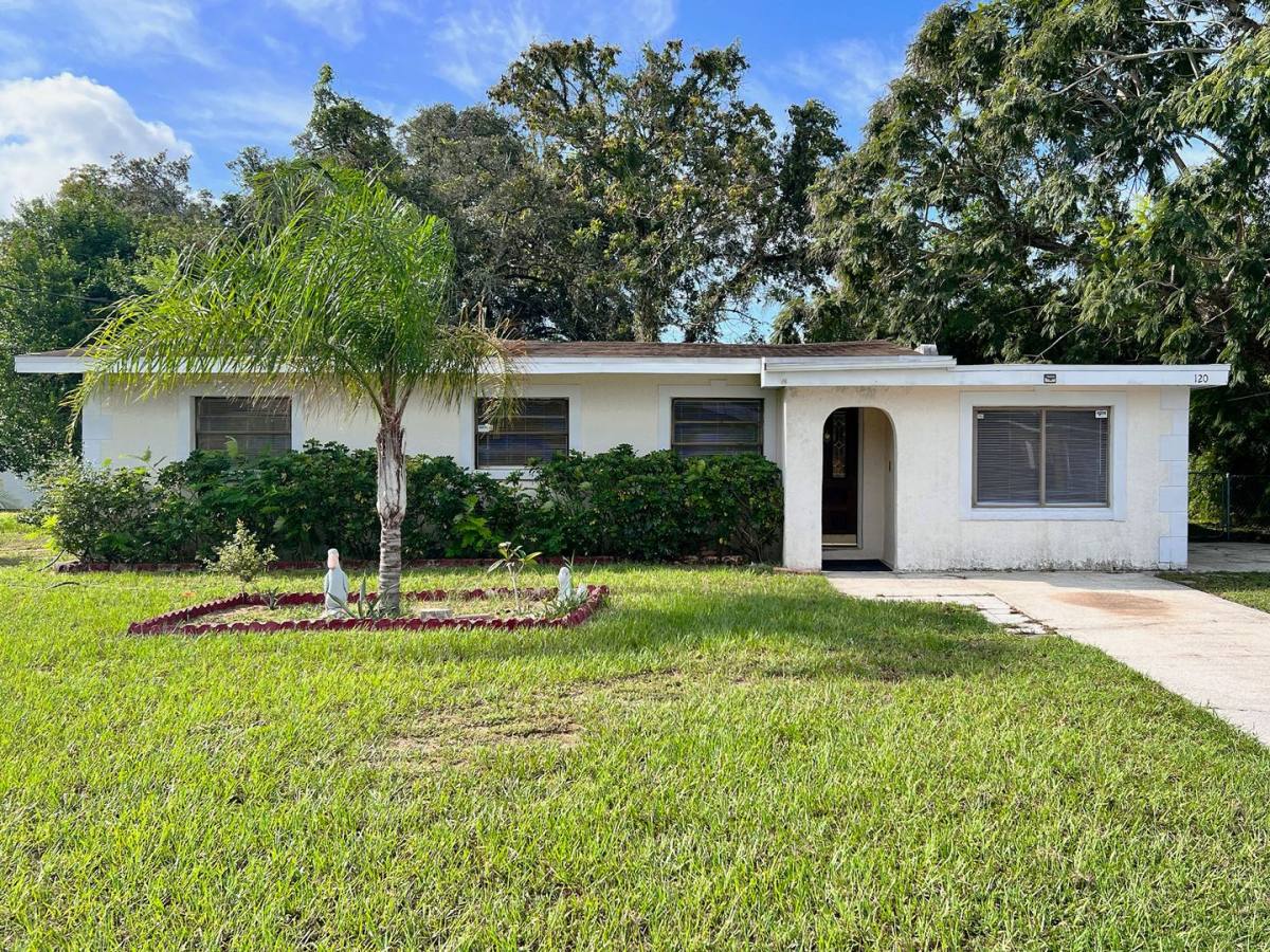 House for rent at 120 3rd Jpv St, Winter Haven, FL 33880