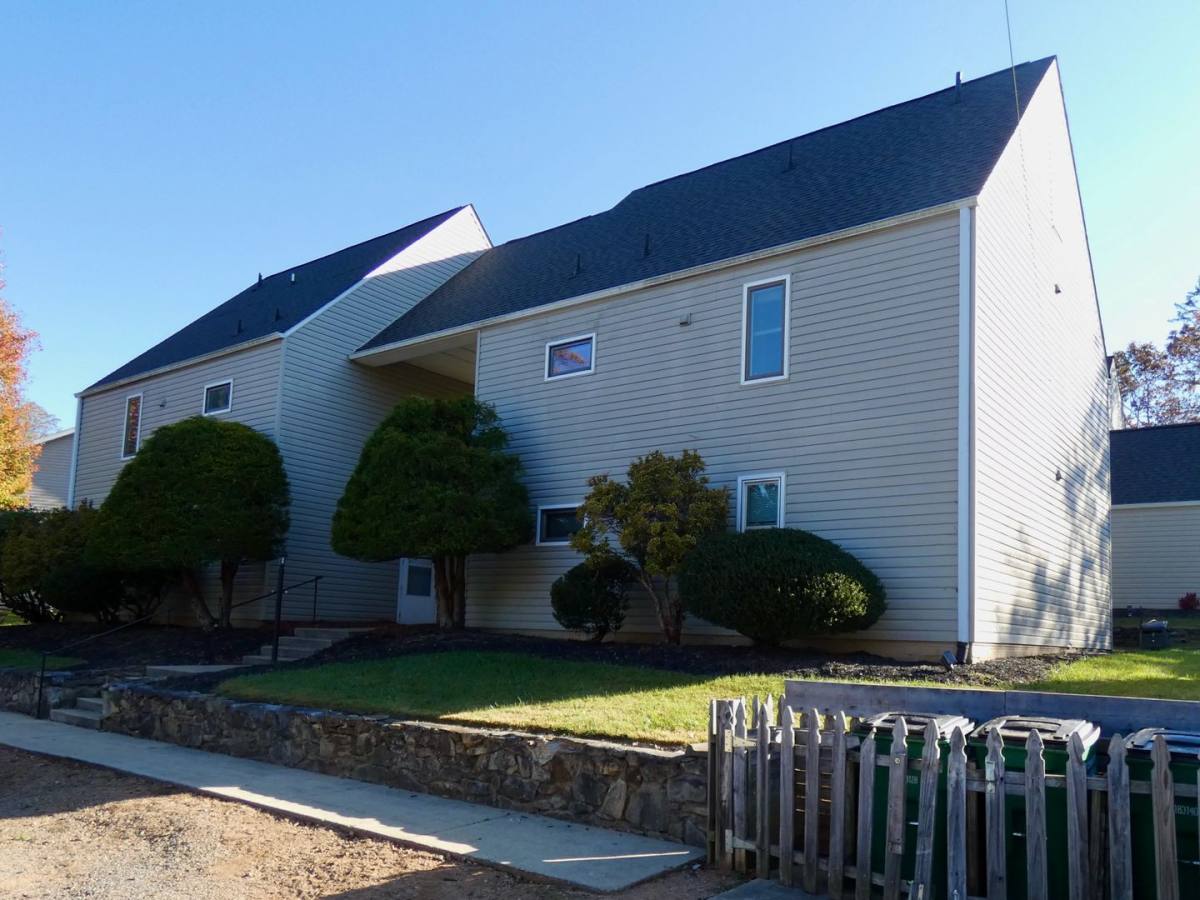 Apartment for rent at 105 S Main St, Weaverville, NC 28787