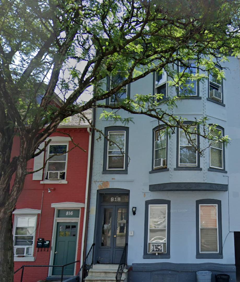 Apartment for rent at 818 W Walnut St, Allentown, PA 18102