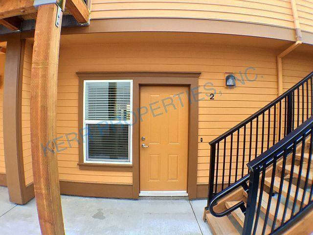 Apartment for rent at 6037 SE Stark St #2, Portland, OR 97215