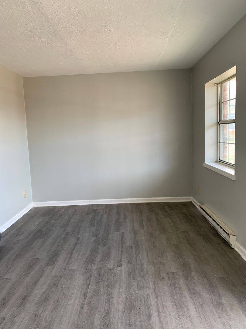 Apartment for rent at 1607 Bigley Ave, Charleston, WV 25302