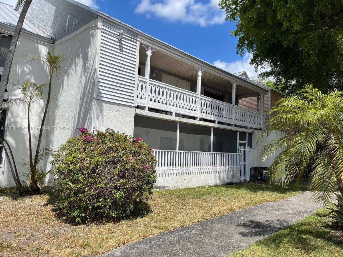 10441 Mahogany Key Circle #206, Miami, FL 33196