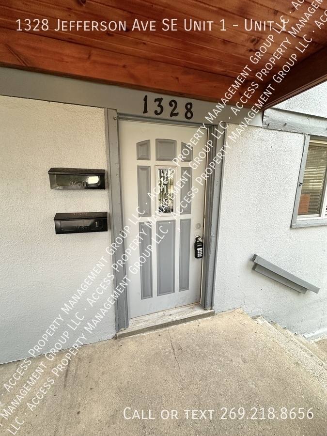 Apartment for rent at 1328 Jefferson Ave SE #1, Grand Rapids, MI 49507