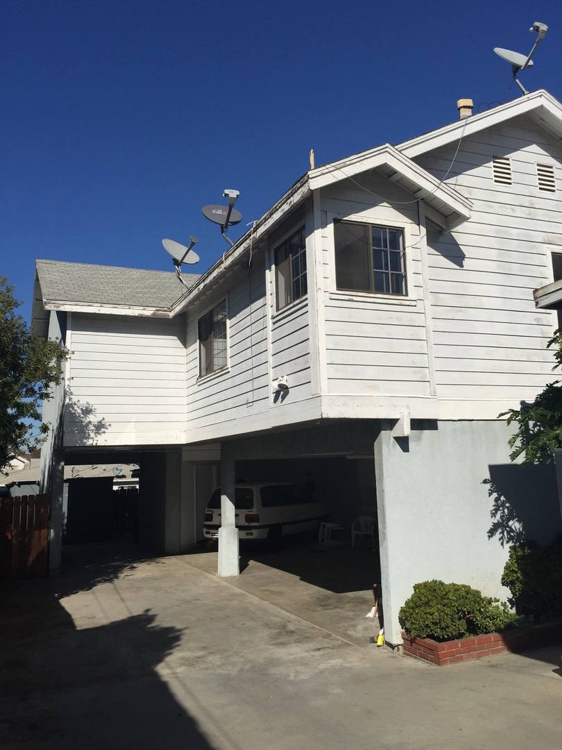 House for rent at 1723 W 253rd St, Lomita, CA 90717