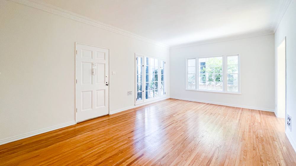 Apartment for rent at 1056 S Genesee Ave #1, Los Angeles, CA 90019