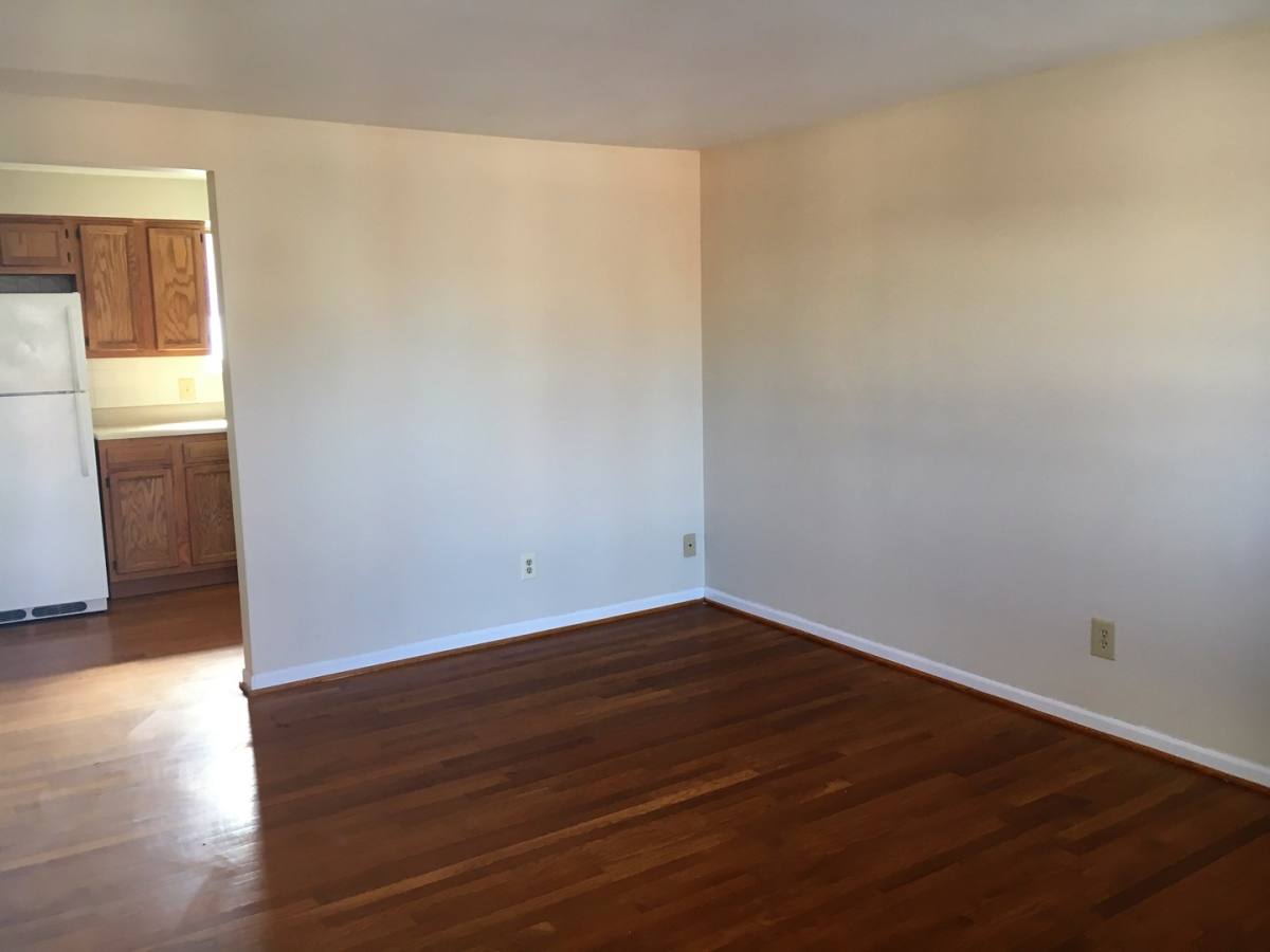 Apartment for rent at 712-714 Riverview Dr, Columbus, OH 43202