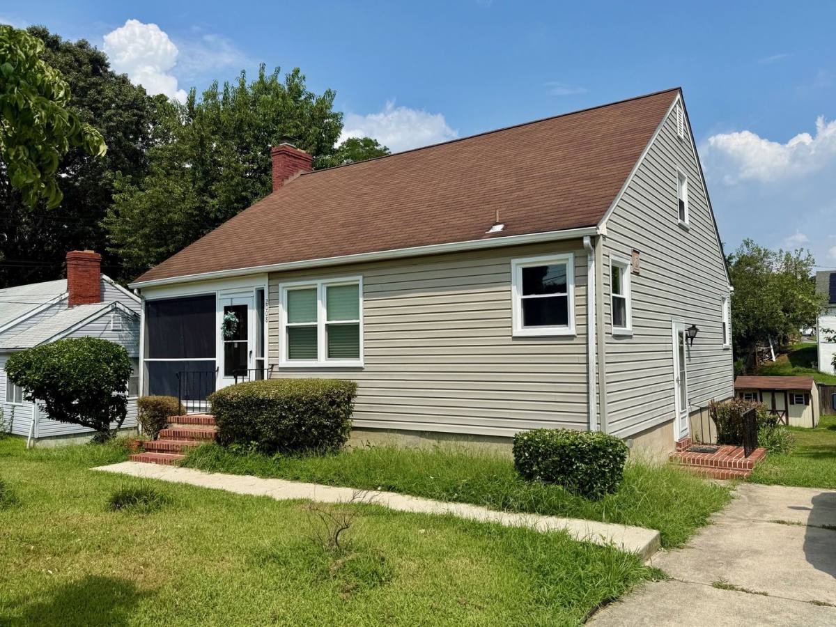 House for rent at 2008 Forest Dr, Annapolis, MD 21401