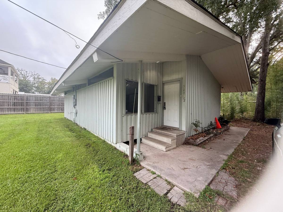 Apartment for rent at 500-502 N General Pershing St, Hammond, LA 70401