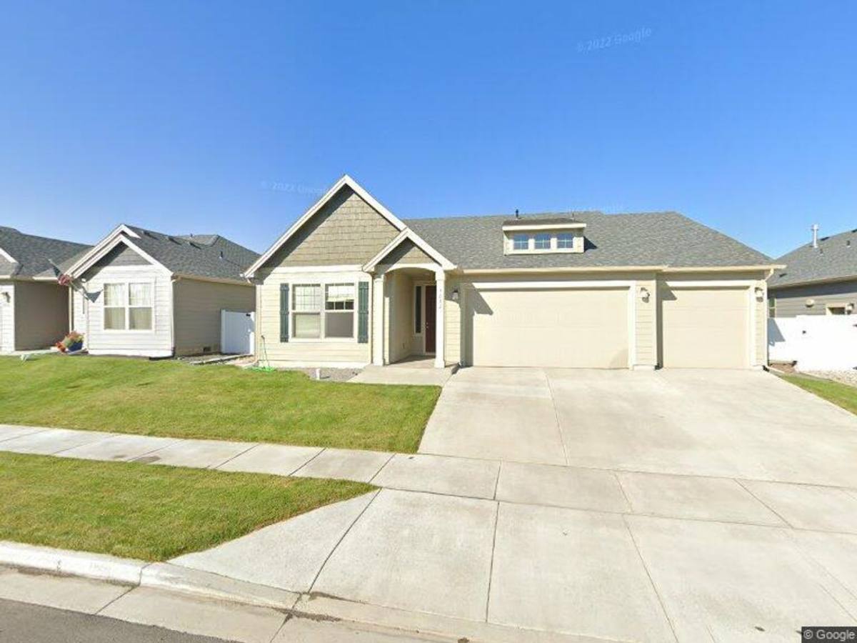 House for rent at 7012 Dorchuck Rd, Cheney, WA 99004