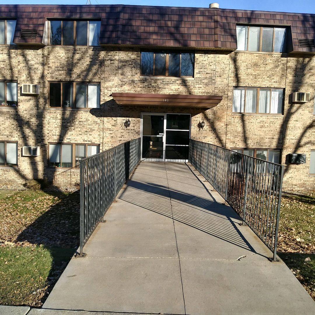 Apartment for rent at 140 E Main St, Waconia, MN 55387