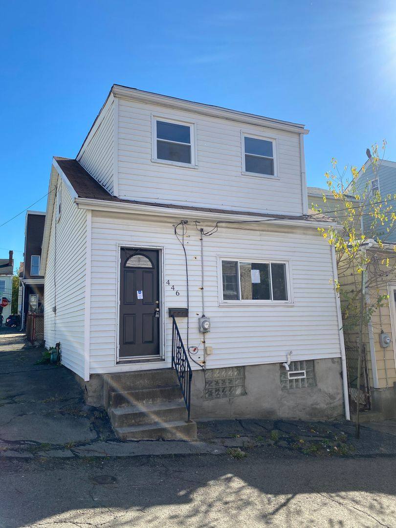 House for rent at 446 Sapphire Way, Pittsburgh, PA 15224