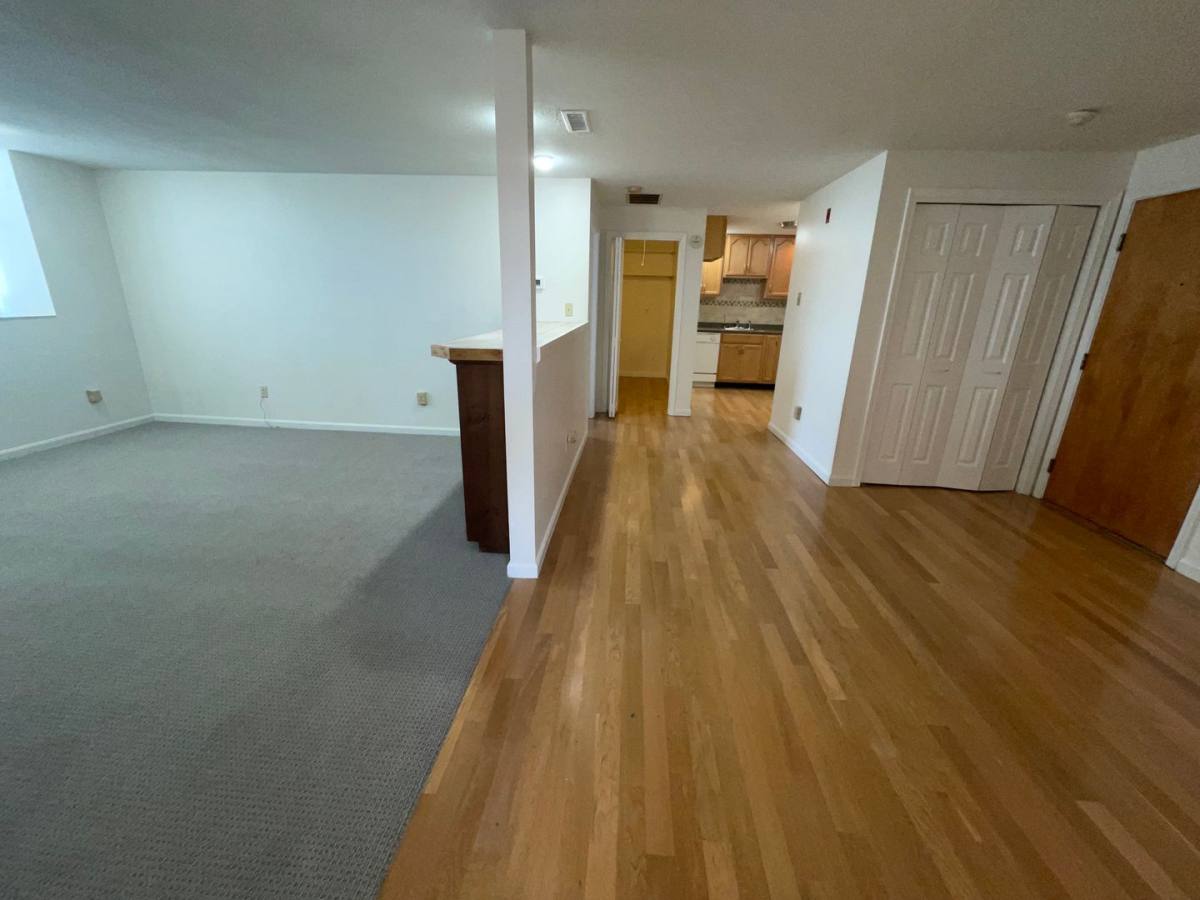 Apartment for rent at 34 Newhall St, Lowell, MA 01852