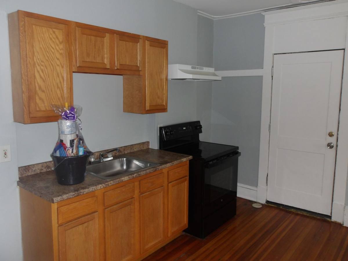 Apartment for rent at 216-226 Pearl St, Springfield, MA 01105