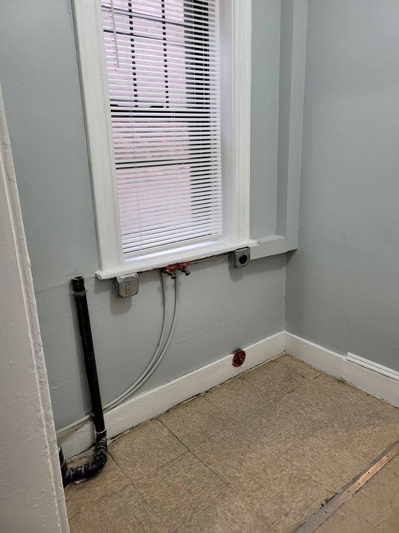 Apartment for rent at 216-226 Pearl St, Springfield, MA 01105