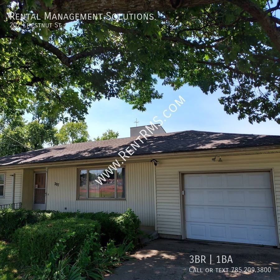 House for rent at 207 Chestnut St, Silver Lake, KS 66539