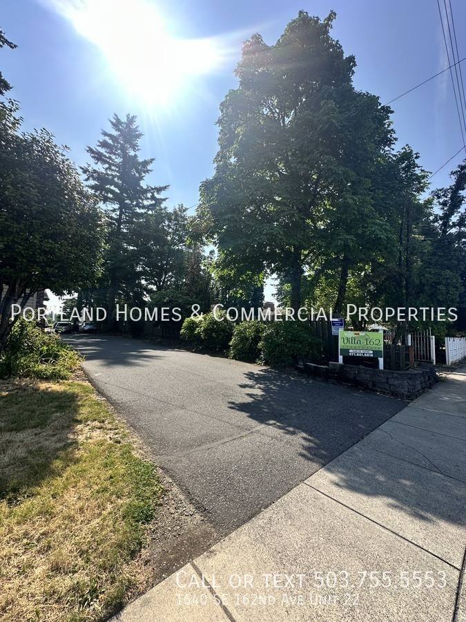 Apartment for rent at 1640 SE 162nd Ave #22, Portland, OR 97233