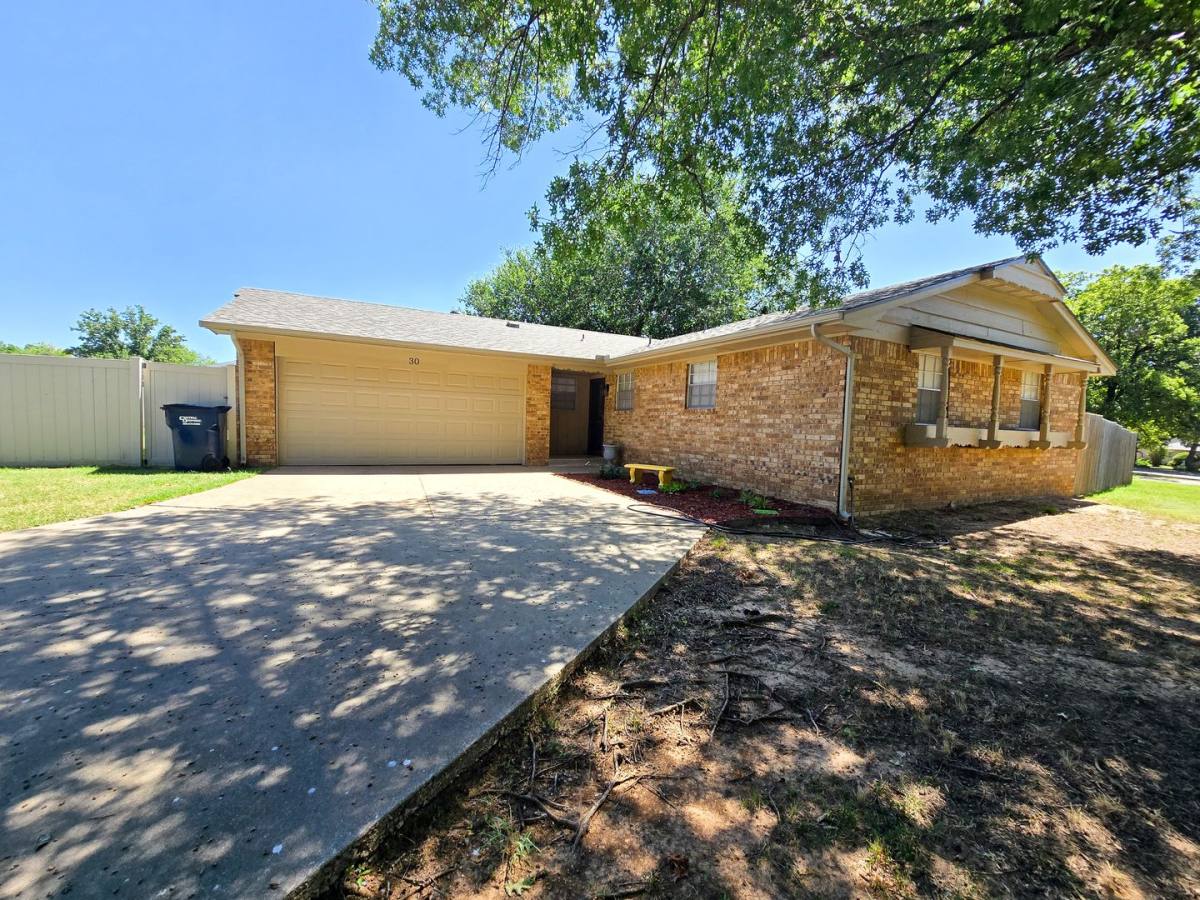 House for rent at 30 Cherokee St, Shawnee, OK 74801