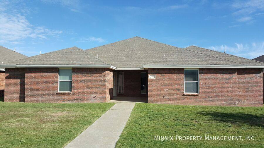 Apartment for rent at 622 N Bangor Ave #B, Lubbock, TX 79416