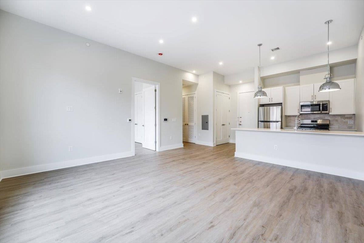 Apartment for rent at 667-665 Grand St #402, Bayonne, NJ 07002