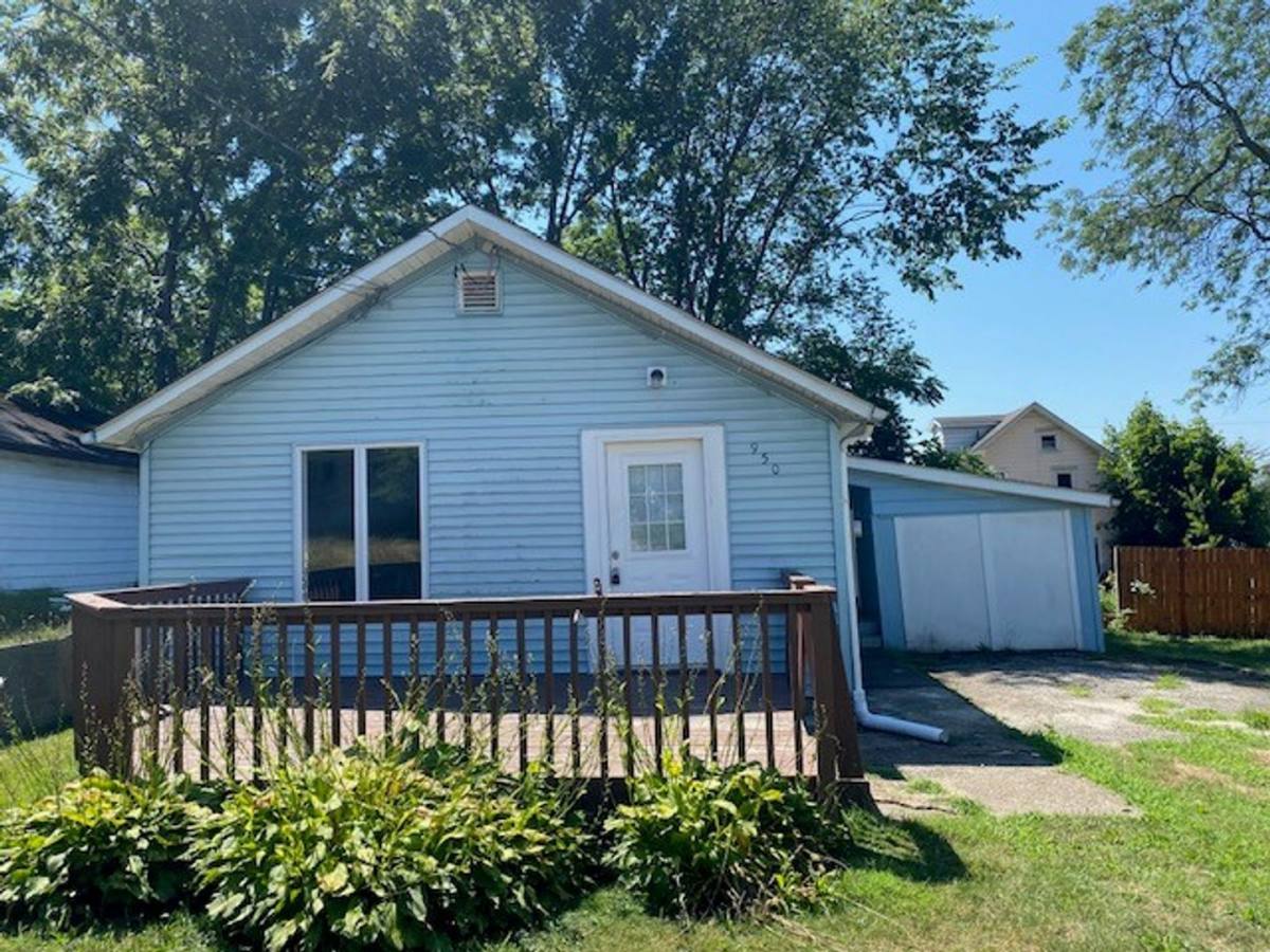 House for rent at 950 Harrison Ave, Akron, OH 44314