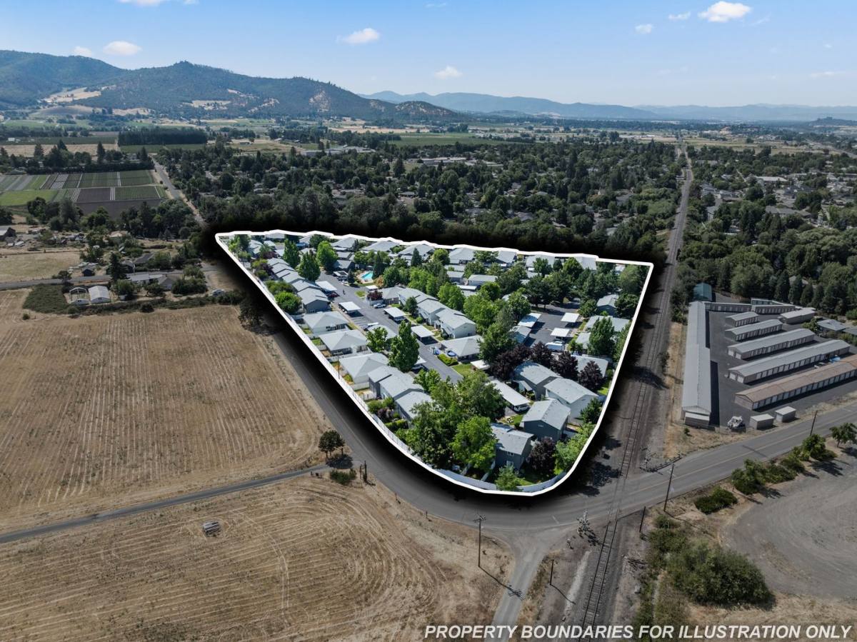 Apartment for rent at 220 W Rapp Rd, Eugene, OR 97405