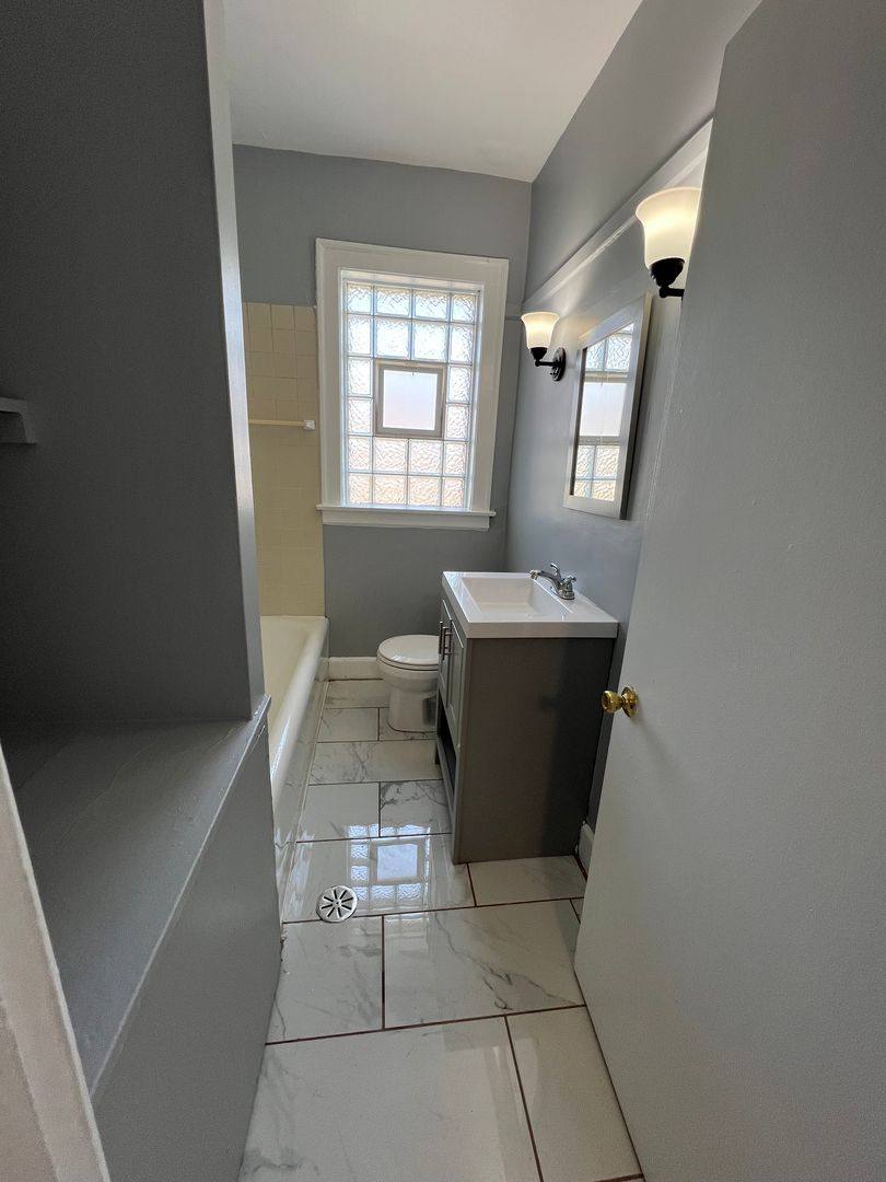 Apartment for rent at 8200 Evans Ave, Chicago, IL 60619
