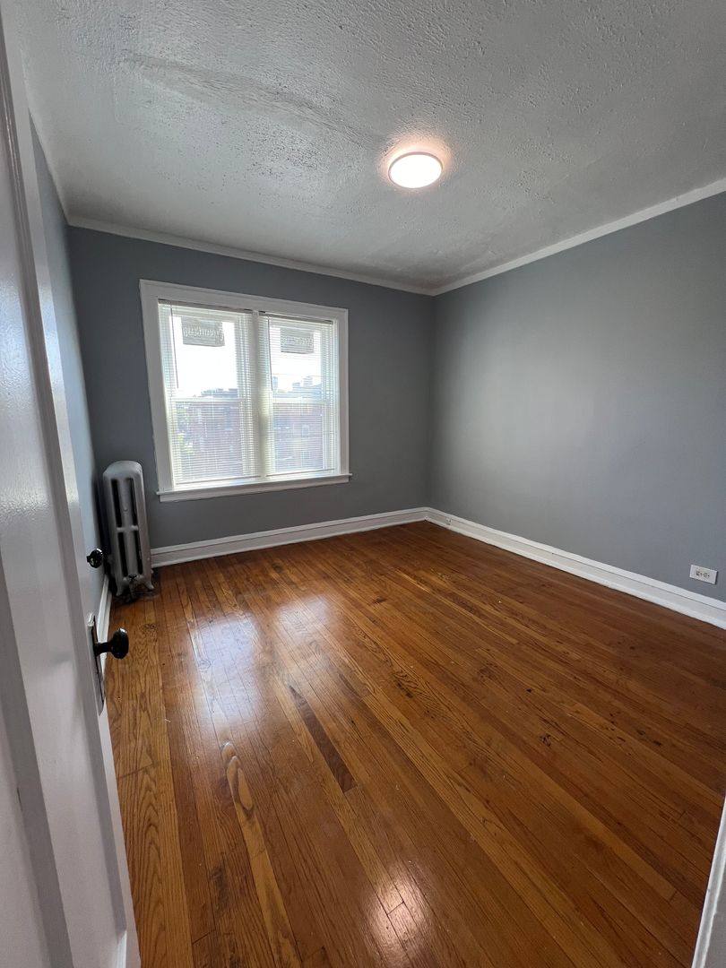 Apartment for rent at 8200 Evans Ave, Chicago, IL 60619