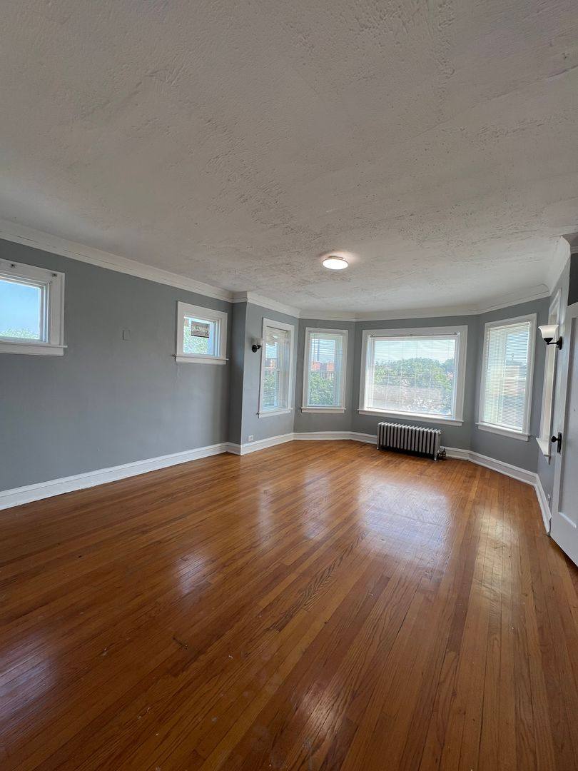 Apartment for rent at 8200 Evans Ave, Chicago, IL 60619