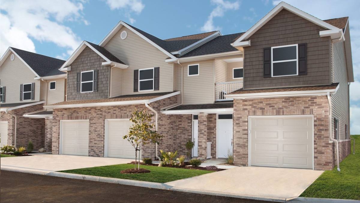 Townhouse for rent at 105 Colonial Dr, Findlay, OH 45840