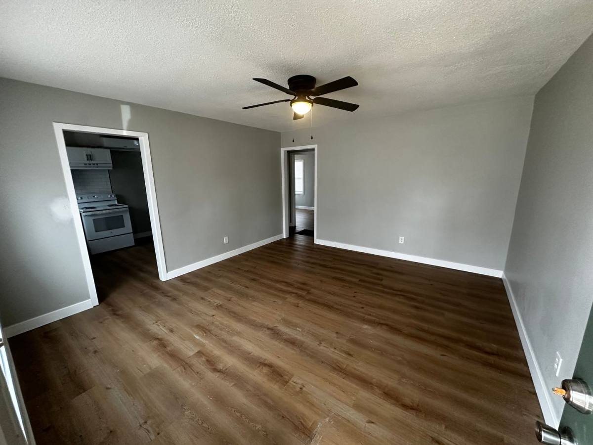 House for rent at 2204 S Hydraulic, Wichita, KS 67211