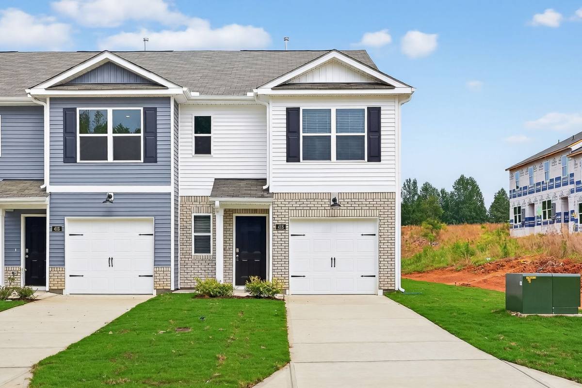 Townhouse for rent at 415 Cherry Laurel Dr, Sanford, NC 27332