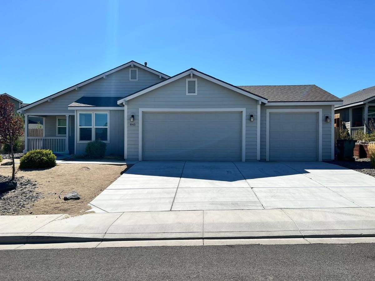 House for rent at 845 Garnet Way, Fernley, NV 89408