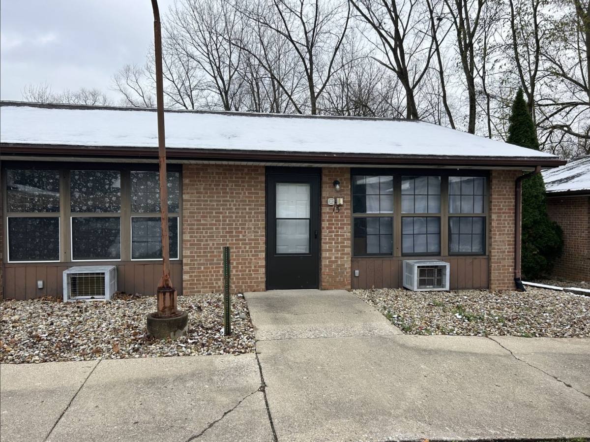 Apartment for rent at 414 W Harrison St, Veedersburg, IN 47987