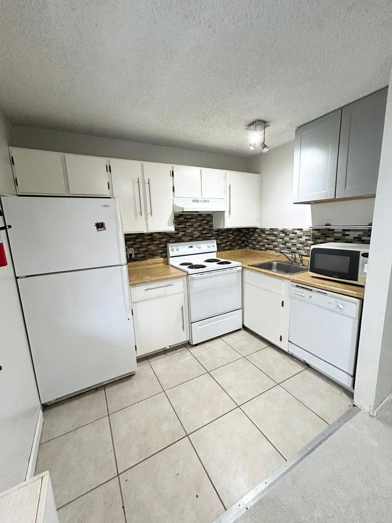 Apartment for rent at 3161 Madison Ave, Boulder, CO 80303